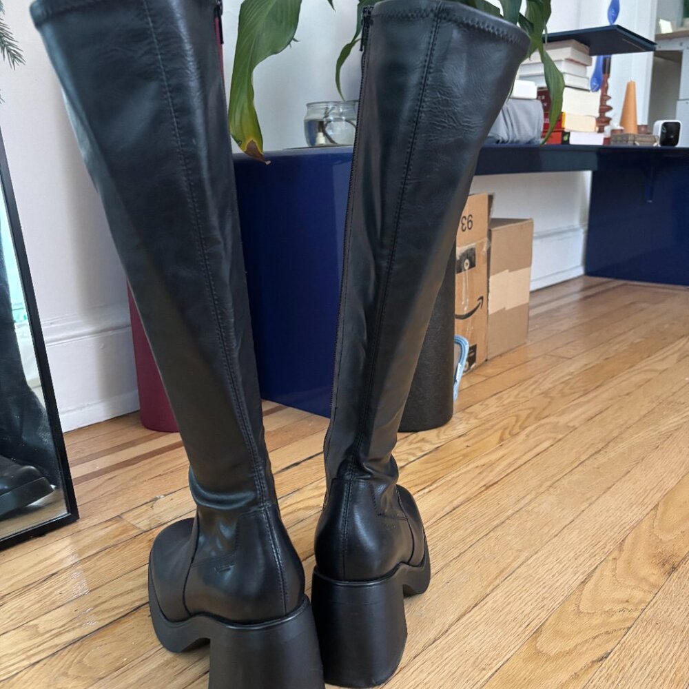 Vagabond Dorah Tall Boots - Picture 2 of 3